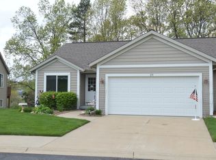 271 High Ridge Ct, Middleville, MI 49333