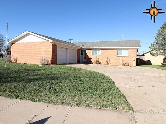 4th image of 504 Sunland Dr