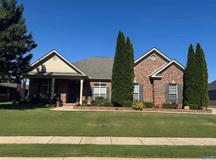 75 Walnut Cove Blvd SW, Huntsville, AL 35824