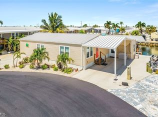 3121 Binnacle Ln, Saint James City, FL 33956