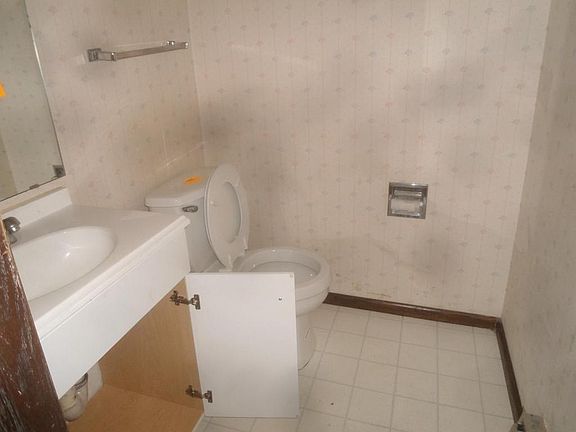 4th image of 10864 W Donna Dr #9