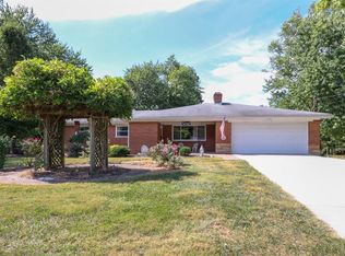 8643 Meadow View Dr, West Chester, OH 45069
