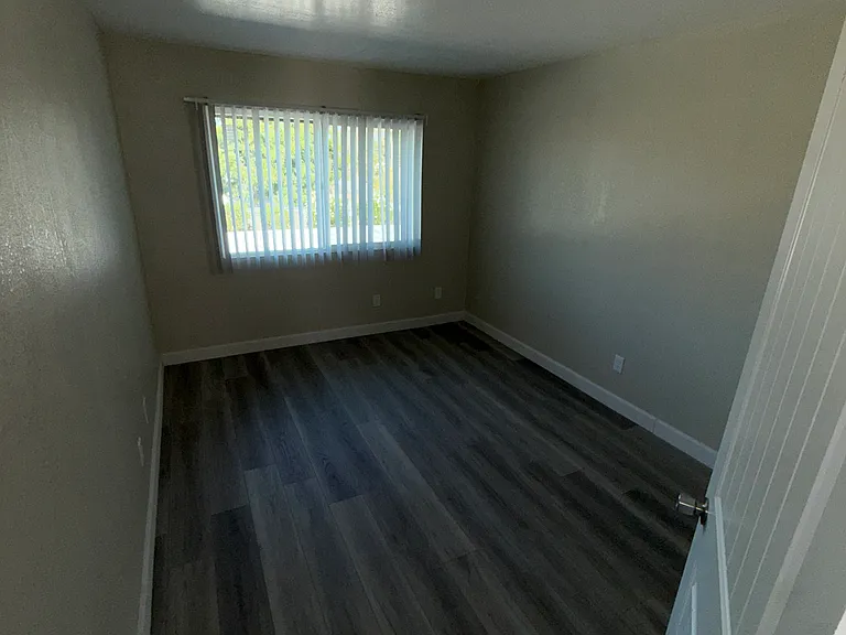 804-850 E Main St #818 — Photo 7