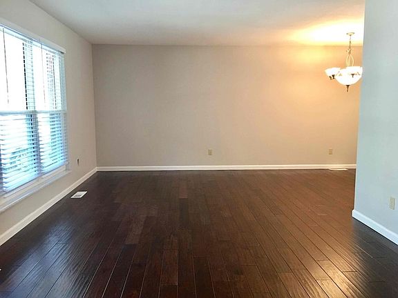 2nd image of 14512 Gravelle Ln