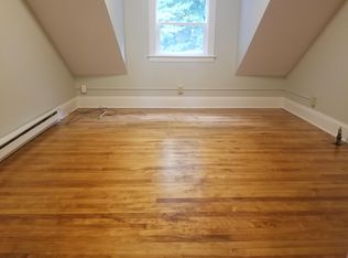 24 Holland Rd APT 3, Worcester, MA 01603