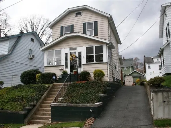 131 Raymond Ave, Nutley, NJ 07110