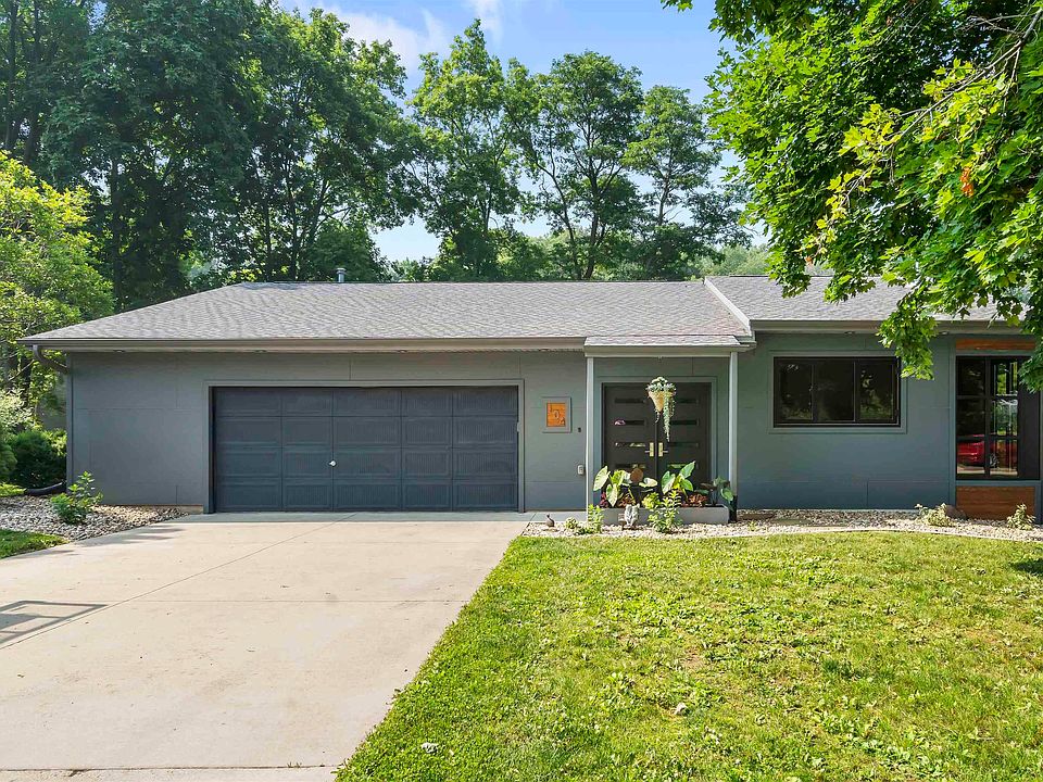 1st image of 104 Orchard Dr