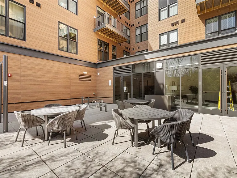 566 Columbus Ave #506 — Photo 32
