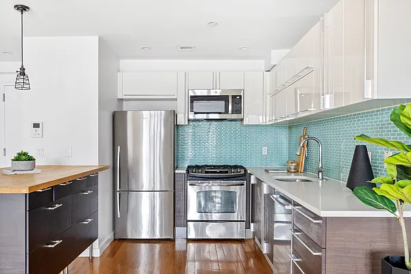 Sold by Compass | media 2