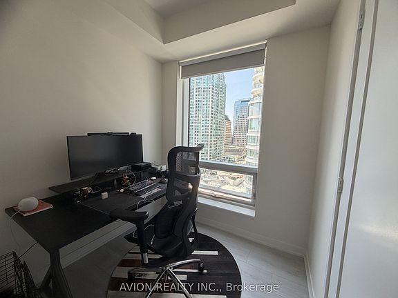 5th image of 28 Freeland St #1104