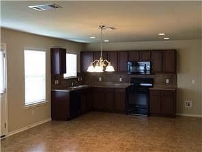 4th image of 602 Hatton Hill Ln
