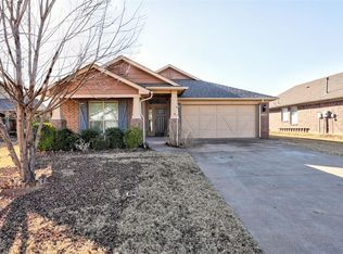 13340 SW 2nd St, Yukon, OK 73099