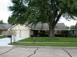 2009 Wildwood Dr, Deer Park, TX 77536