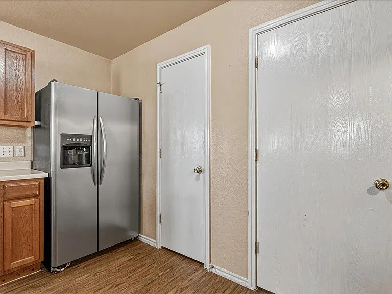 12705 Saint Mary Dr — Photo 13