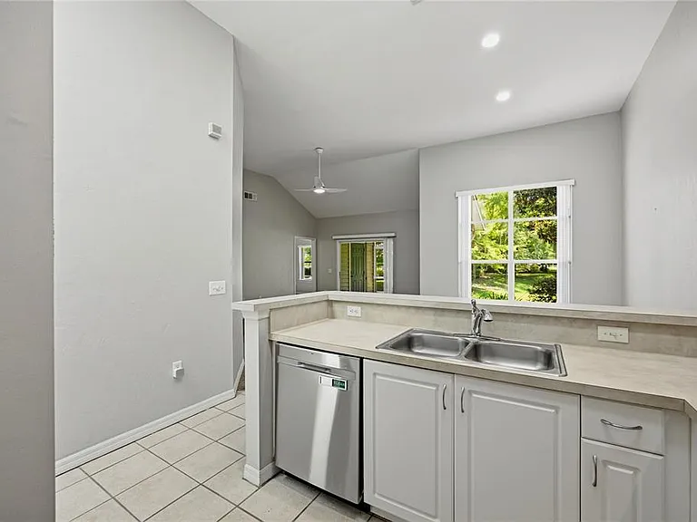 13200 W Newberry Rd #U117 — Photo 13