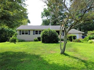 120 Spithead Rd, Waterford, CT 06385