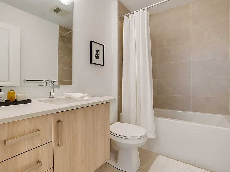 3240 William Coltson Ave — Photo 190