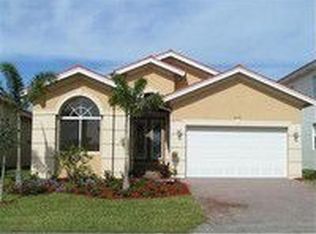 8318 Sumner Ave, Fort Myers, FL 33908