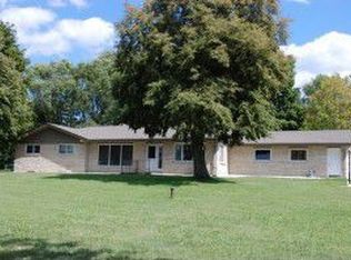 W279S3248 Townline Rd, Waukesha, WI 53189