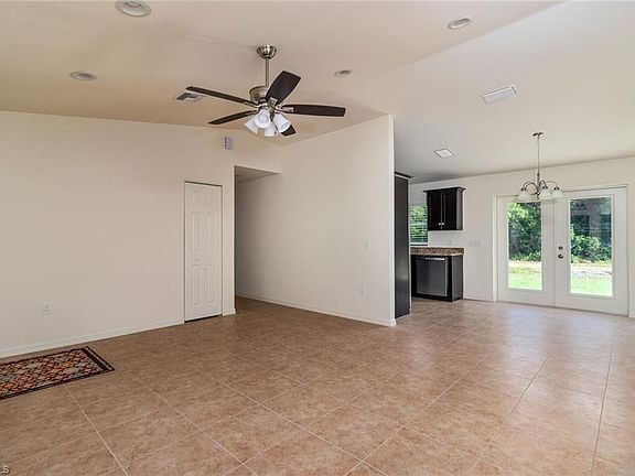 4th image of 5628 Birdsong Ln