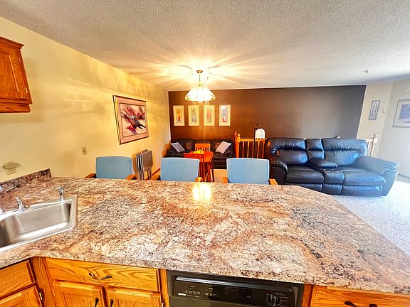 5th image of 3139 Manitou Dr #20