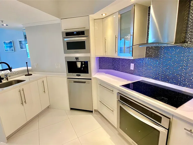 16699 Collins Ave #1602 — Photo 8
