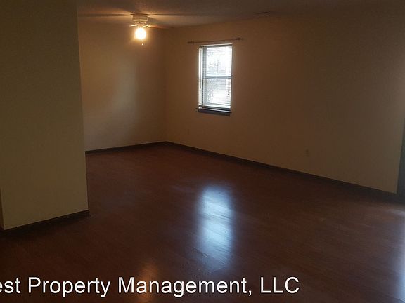 2nd image of 502F Columbia Dr