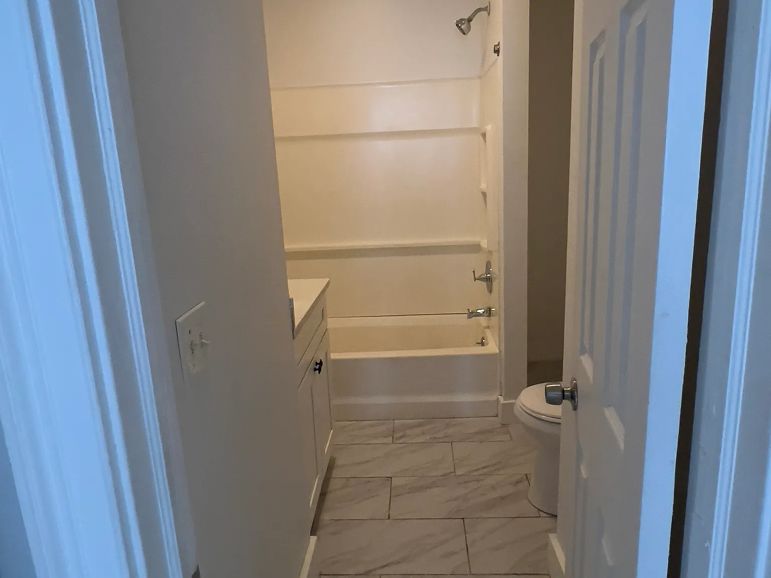 879 Elm St — Photo 2