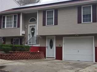 51 Emmett St, Central Falls, RI 02863