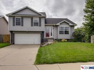 13043 Nebraska Ave, Omaha, NE 68164