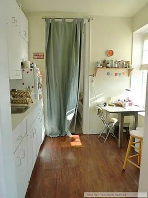 Rented by Bond New York | media 22