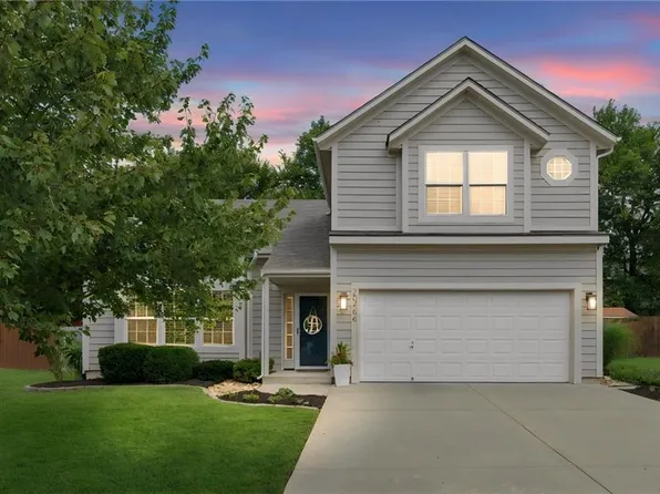 20456 220th Ter, Spring Hill, KS 66083