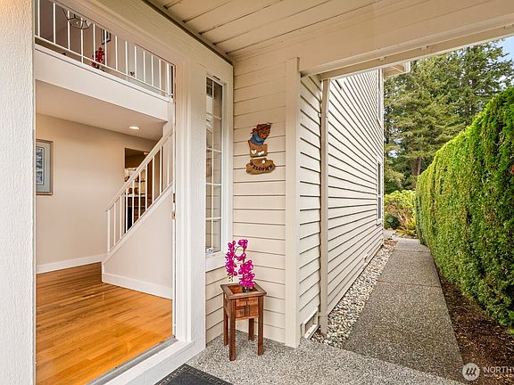 5th image of 2015 Mill Pointe Drive SE