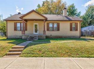 640 Warren St, Farmington, MO 63640