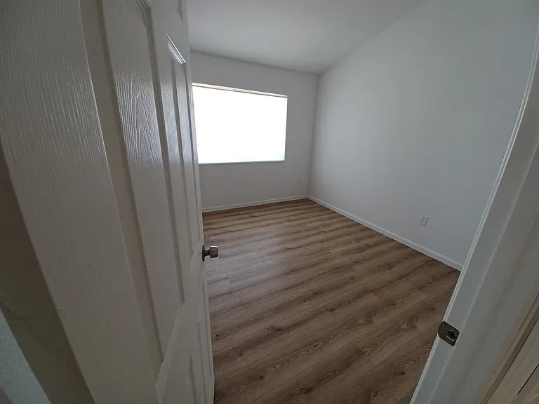 583 Hildale Cir — Photo 7