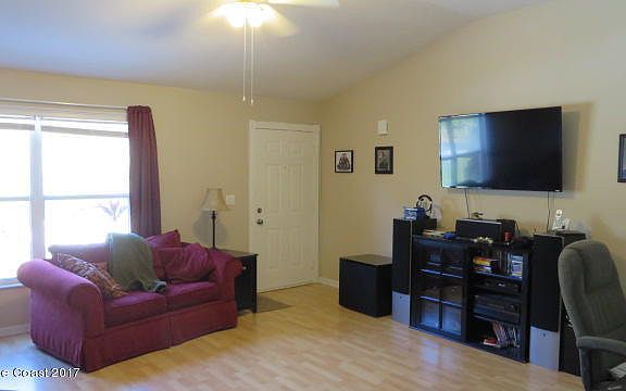 4th image of 1074 Lava St SE