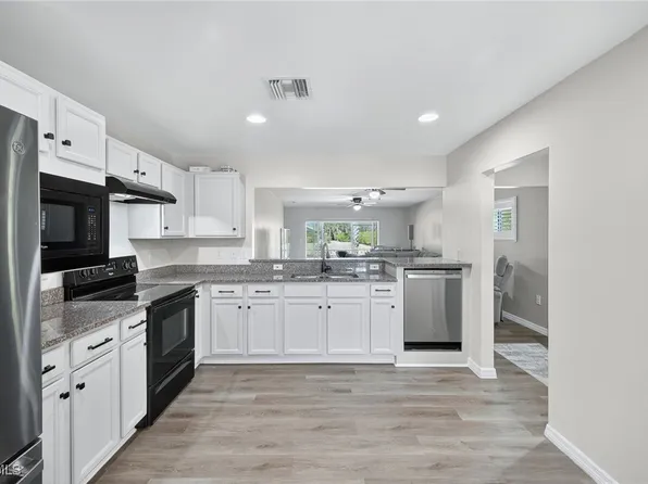 10970 Glenhurst St, Fort Myers, FL 33913