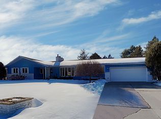 1475 Smith Ave S, West Saint Paul, MN 55118