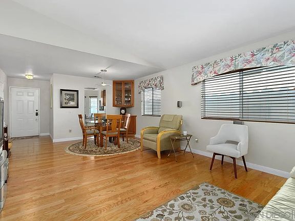 4th image of 27555 Calle Ladera