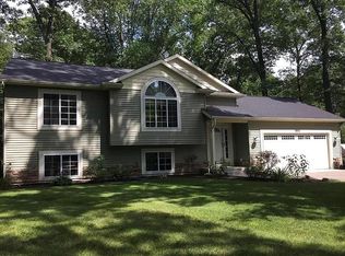 3831 Oriole St, Dorr, MI 49323