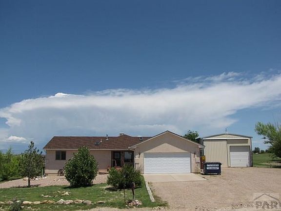 2nd image of 569 W Sweetwater Ct