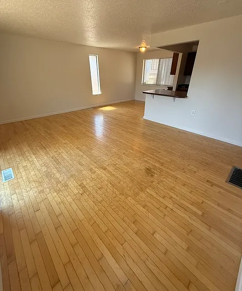 6115 S Kelly Ave — Photo 8