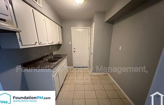 3rd image of 4333 Chuck Ave