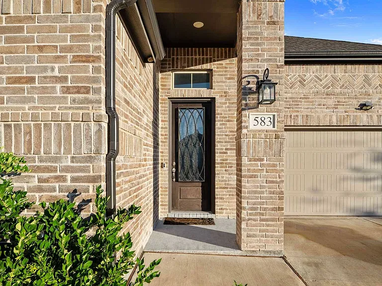 583 Bradley Dr — Photo 26