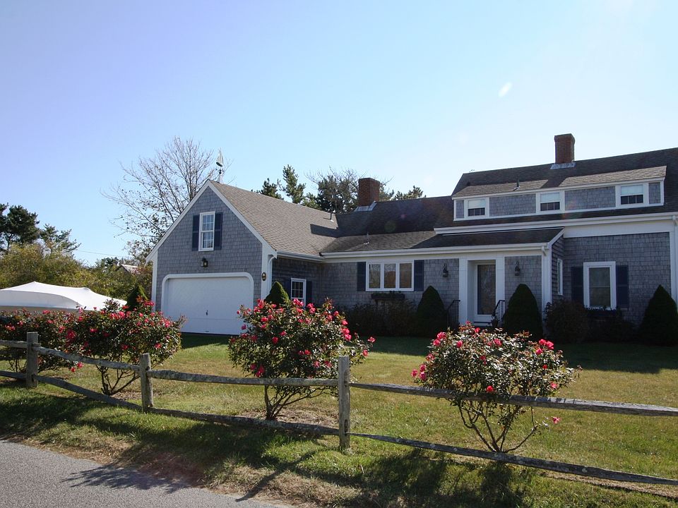 69 Champlain Road