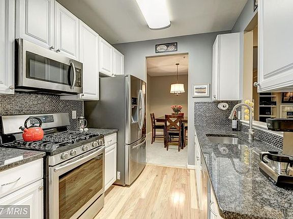 2nd image of 6515 Grange Ln Unit 304