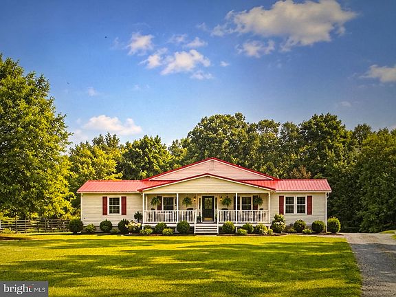3rd image of 420 Duhamel Corner Rd
