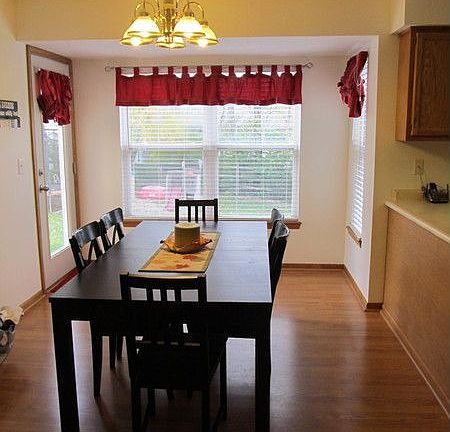 5th image of 3809 Stockbridge Ln