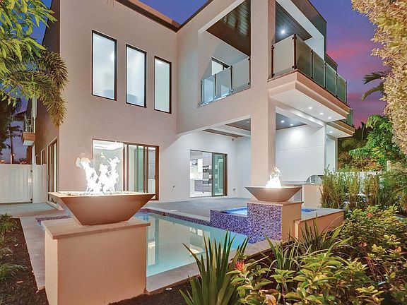 4th image of 4524 Sea Grape Drive #N