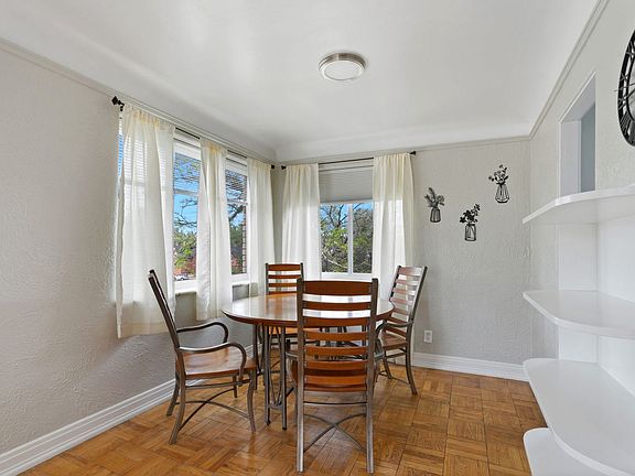 5th image of 301 E 21st St #6806F7901